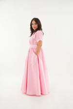 ഗാലറി വ്യൂവറിലേക്ക് ചിത്രം ലോഡ് ചെയ്യുക, The Charlotte Wrap Gown