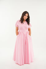 ഗാലറി വ്യൂവറിലേക്ക് ചിത്രം ലോഡ് ചെയ്യുക, The Charlotte Wrap Gown