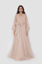 ഗാലറി വ്യൂവറിലേക്ക് ചിത്രം ലോഡ് ചെയ്യുക, Zulaika Champagne Beige Surplice Neckline Gown With Ruffled Details