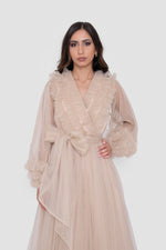 ഗാലറി വ്യൂവറിലേക്ക് ചിത്രം ലോഡ് ചെയ്യുക, Zulaika Champagne Beige Surplice Neckline Gown With Ruffled Details