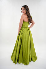 ഗാലറി വ്യൂവറിലേക്ക് ചിത്രം ലോഡ് ചെയ്യുക, Daphne taffeta asymmetrical pleated bust sleeveless maxi dress