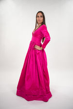 ഗാലറി വ്യൂവറിലേക്ക് ചിത്രം ലോഡ് ചെയ്യുക, Amelia taffeta v-neckline dress with pleated waistband
