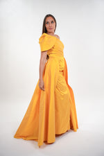 ഗാലറി വ്യൂവറിലേക്ക് ചിത്രം ലോഡ് ചെയ്യുക, Cordelia tafetta asymmetrical shoulder strap trail sleeveless maxi dress