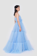 ഗാലറി വ്യൂവറിലേക്ക് ചിത്രം ലോഡ് ചെയ്യുക, ILLYRA Powder Blue Tulle Strapless Corset Tiered Gown