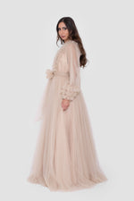 ഗാലറി വ്യൂവറിലേക്ക് ചിത്രം ലോഡ് ചെയ്യുക, Zulaika Champagne Beige Surplice Neckline Gown With Ruffled Details
