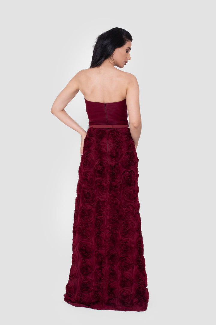 Rosabelle Strapless Rose Textured Gown In Burgundy